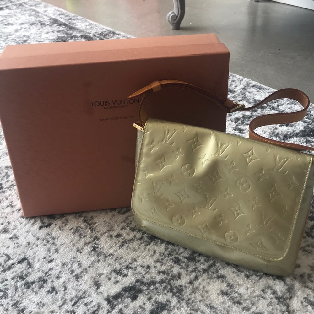 Louis Vuitton Thompson Street Vernis Shoulder Bag